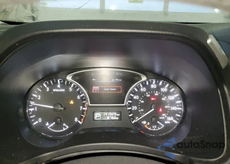 2015 Nissan Pathfinder S z USA, uszkodzony, nr VIN 5N1AR2MN0FC689858